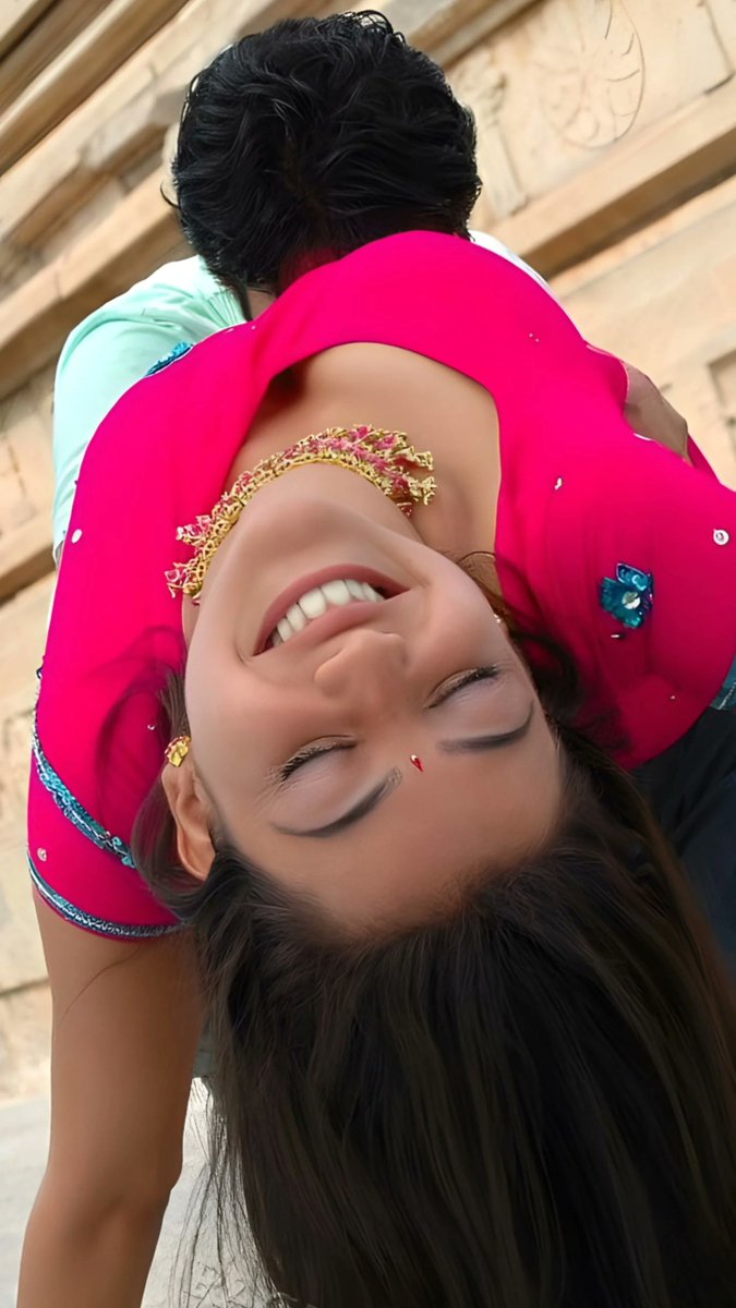 CIAoffl2's tweet photo. #KajalAggarwal https://t.co/4n0L252PKr