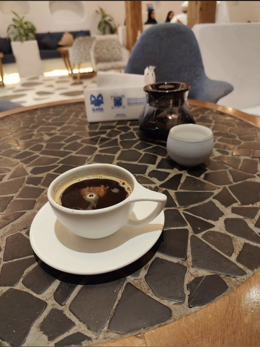 غالباً الاشخاص الذين قاموا بأشياء خاطئة في حقك..
يراقبونك طوال الوقت ويراقيبون كتاباتك..
وسيعتقدون دائماً أن رسائلك موجهة اليهم..
#قهوة_المساء ☕