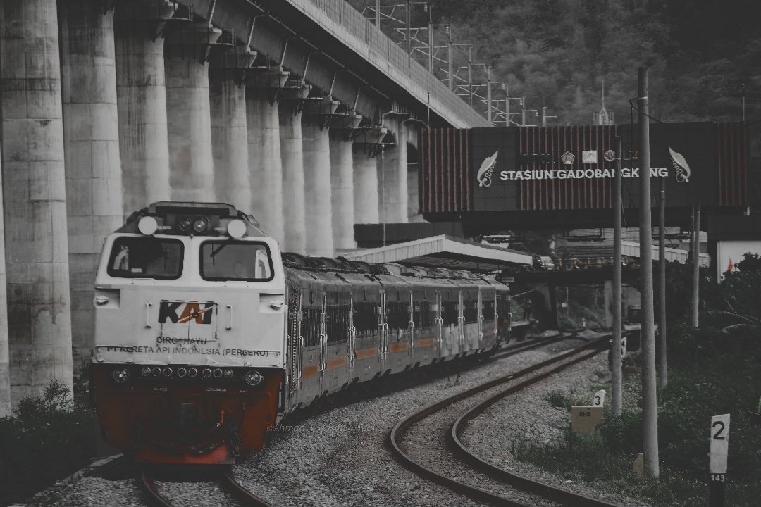 KAI093_'s tweet photo. Kali ini aku mendoakan diriku sendiri, semoga setelah apa yang sudah terjadi, aku diberikan banyak bahagia, aku hanya ingin pulih seperti dulu, mungkin tidak akan utuh, tapi setidaknya aku tidak kesakitan lagi. https://t.co/WRa4W5DBkh