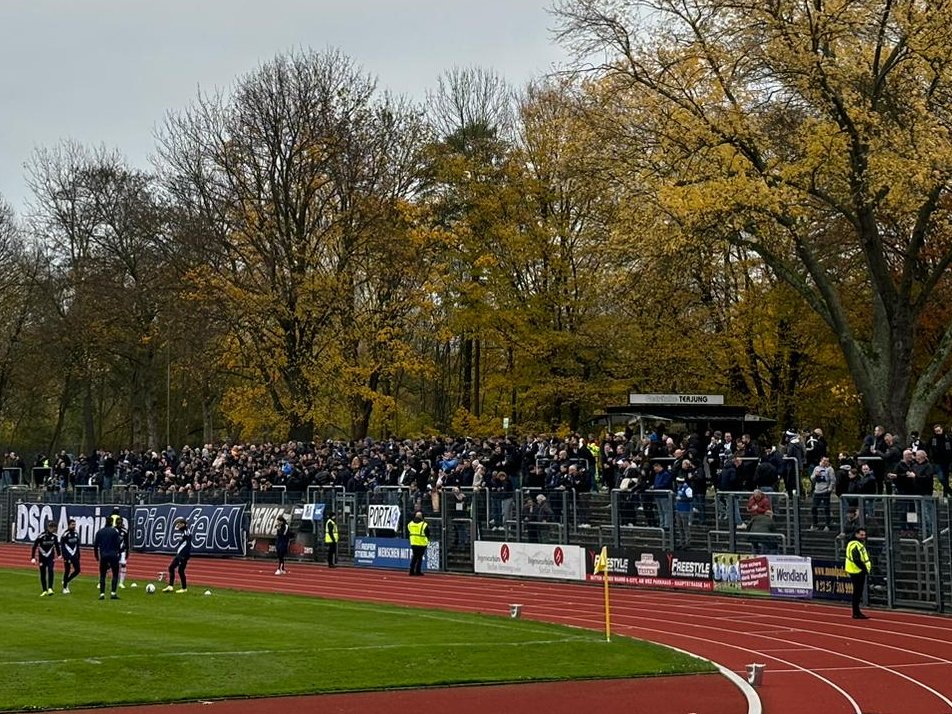 Westfalenpokal Viertelfinale ⚽🏆
SC Westfalia 04 Herne vs. DSC Arminia Bielefeld. Ein vierstelliges Aufgebot der Bielefelder Fangemeinde ist mit dabei. 
Auf geht's! ⚫⚪🔵