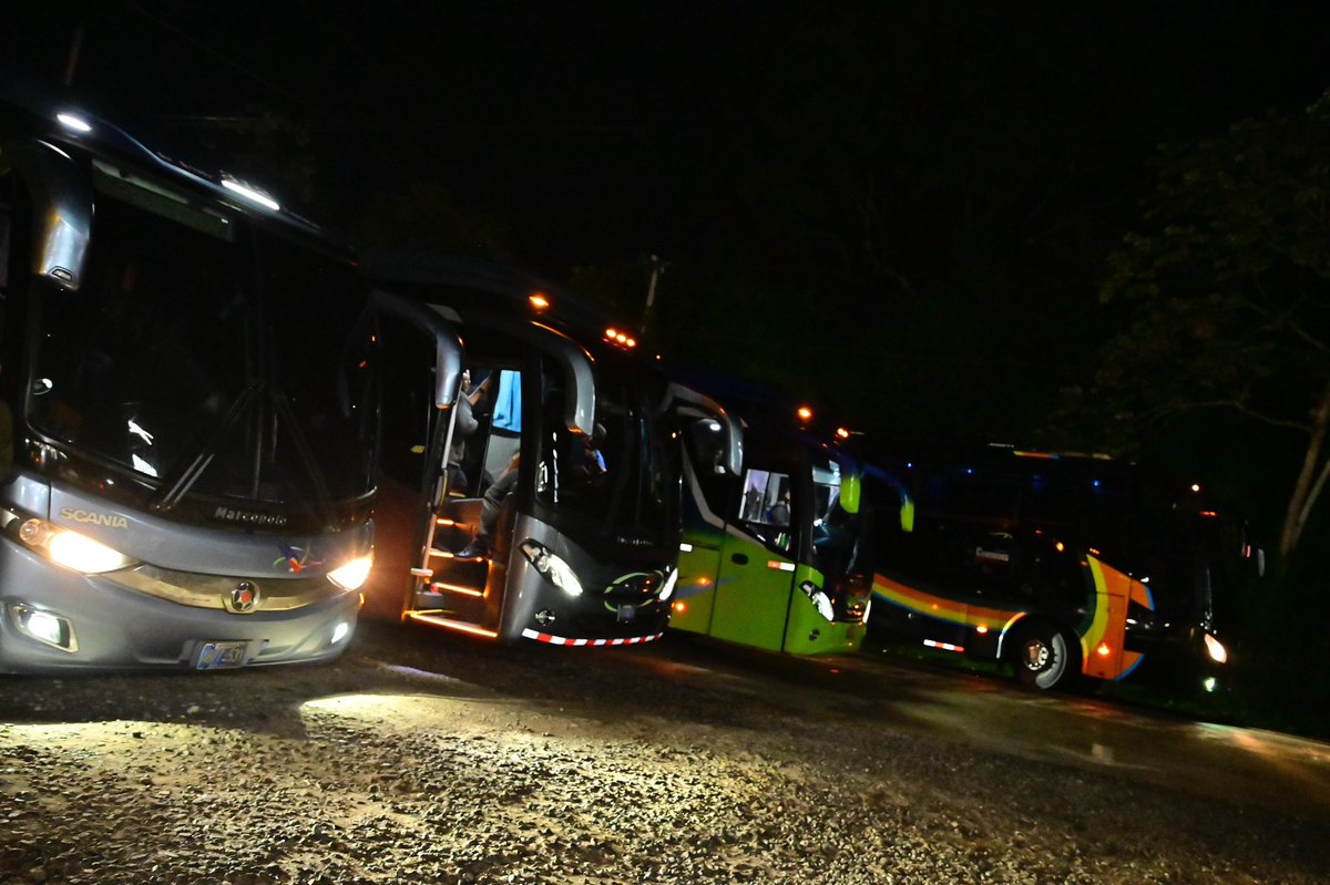 Desde las primeras horas de este sábado 16 de noviembre, registramos un alto flujo de viajeros que se dirigen hacia Guatemala para el Festival de las Flores.💐🇬🇹

Solo este día atenderemos a más de 9 mil 700 excursionistas que viajan en 488 unidades prechequeadas.🚍🛂