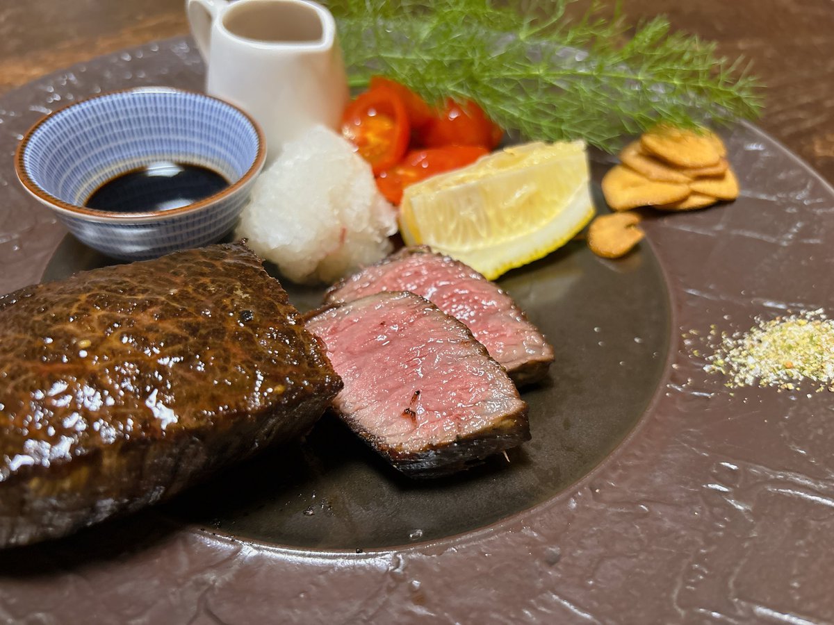 pornoglay's tweet photo. 美味しいものたくさん食べて幸せな島根旅行だった、、、 https://t.co/QnQckFULN7