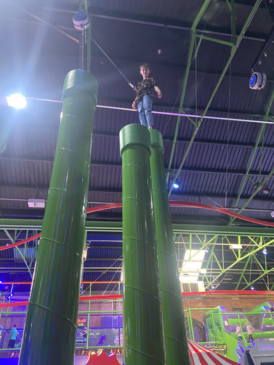 Barrington House tweet media