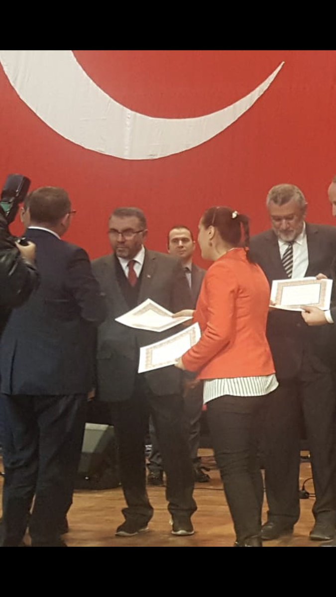 SemsettinCeran's tweet photo. KARİYER TAZMİNATLARI ve SEYYANEN zamlar emekli öğretmenlere de aynen yansıtılmalıdır. https://t.co/wd8TPsoG1v