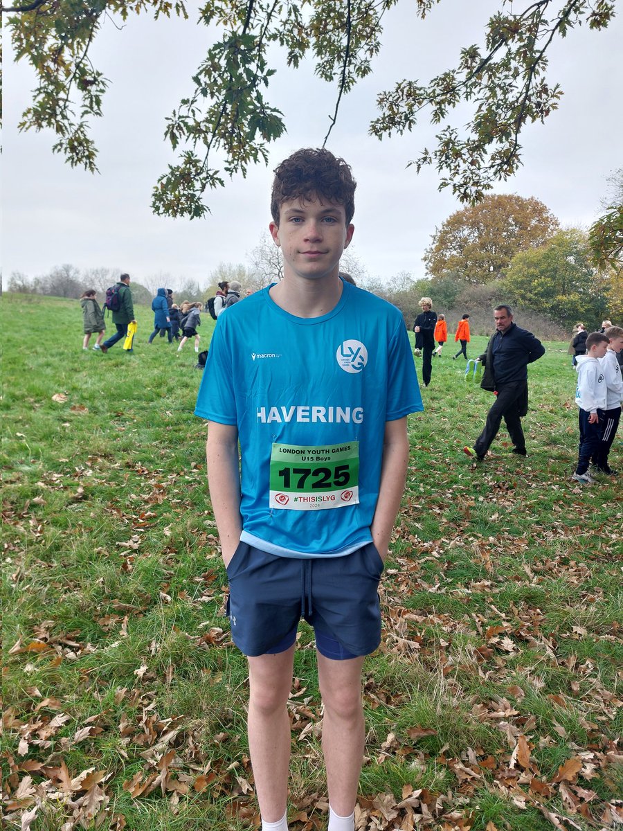 Caronxx1's tweet photo. Aidan competed for Havering in the London Youth Games @ Parliament Hill this morning, coming in 43rd out of 187. Great race today, well done Aidan.
@campionpe https://t.co/OSJkuj5snU