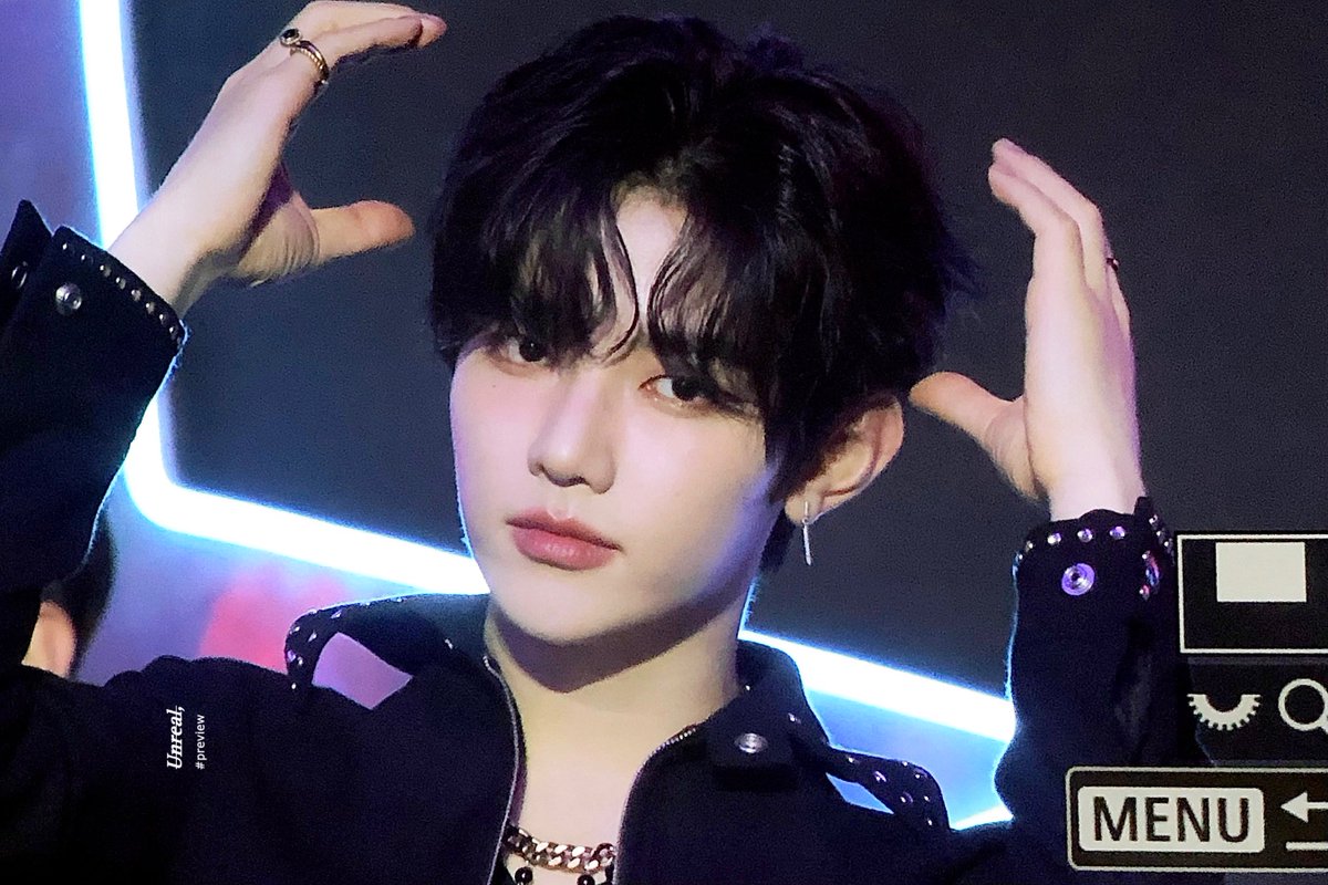 unreal_ZH's tweet image. 241116 KGMA preview
#장하오 #ZHANGHAO #章昊
#제로베이스원 #ZEROBASEONE #ZB1