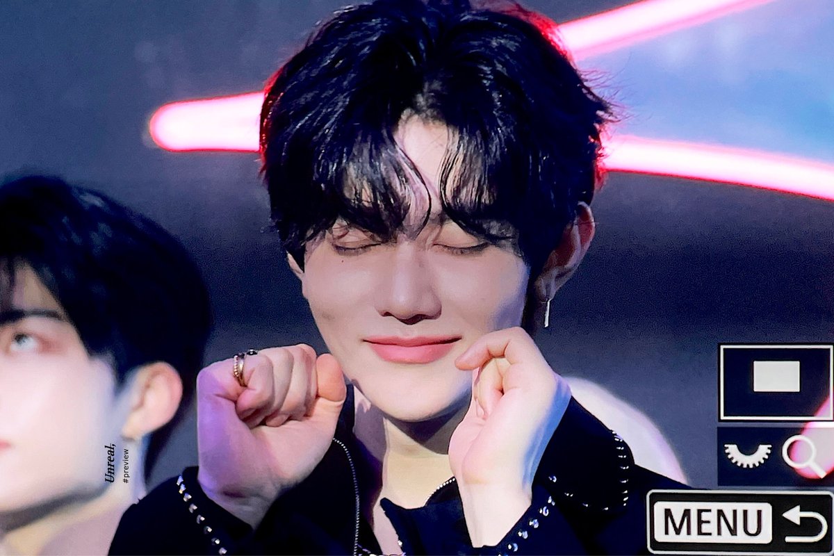unreal_ZH's tweet image. 241116 KGMA preview
#장하오 #ZHANGHAO #章昊
#제로베이스원 #ZEROBASEONE #ZB1