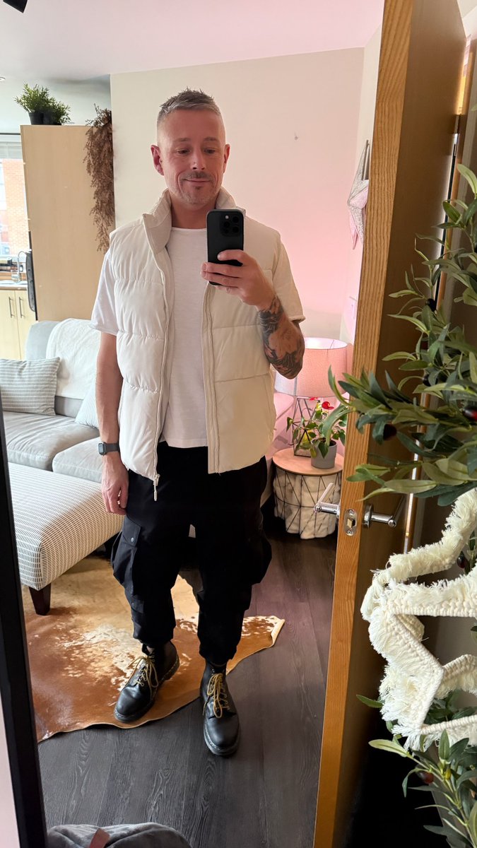 p4tch_official's tweet photo. Saturday vibes 😅 https://t.co/D0Fw0SaVrR
