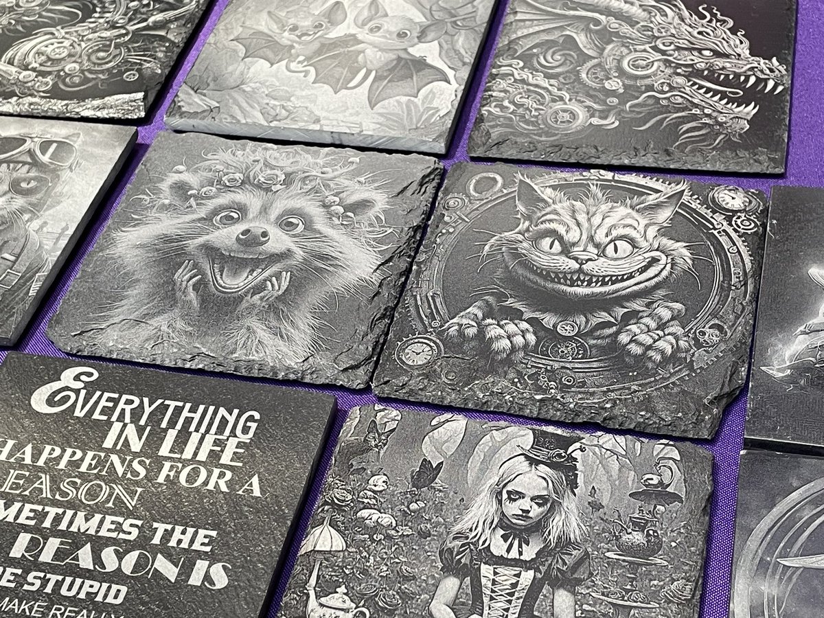 AJ Gift Studios has a fab display (as usual) at our event today.
From Cats &amp; Dogs to Steampunk &amp; Sci-fi, there’s something for everyone

etsy.com/shop/ajgiftstu…

#handmade #giftideas #art