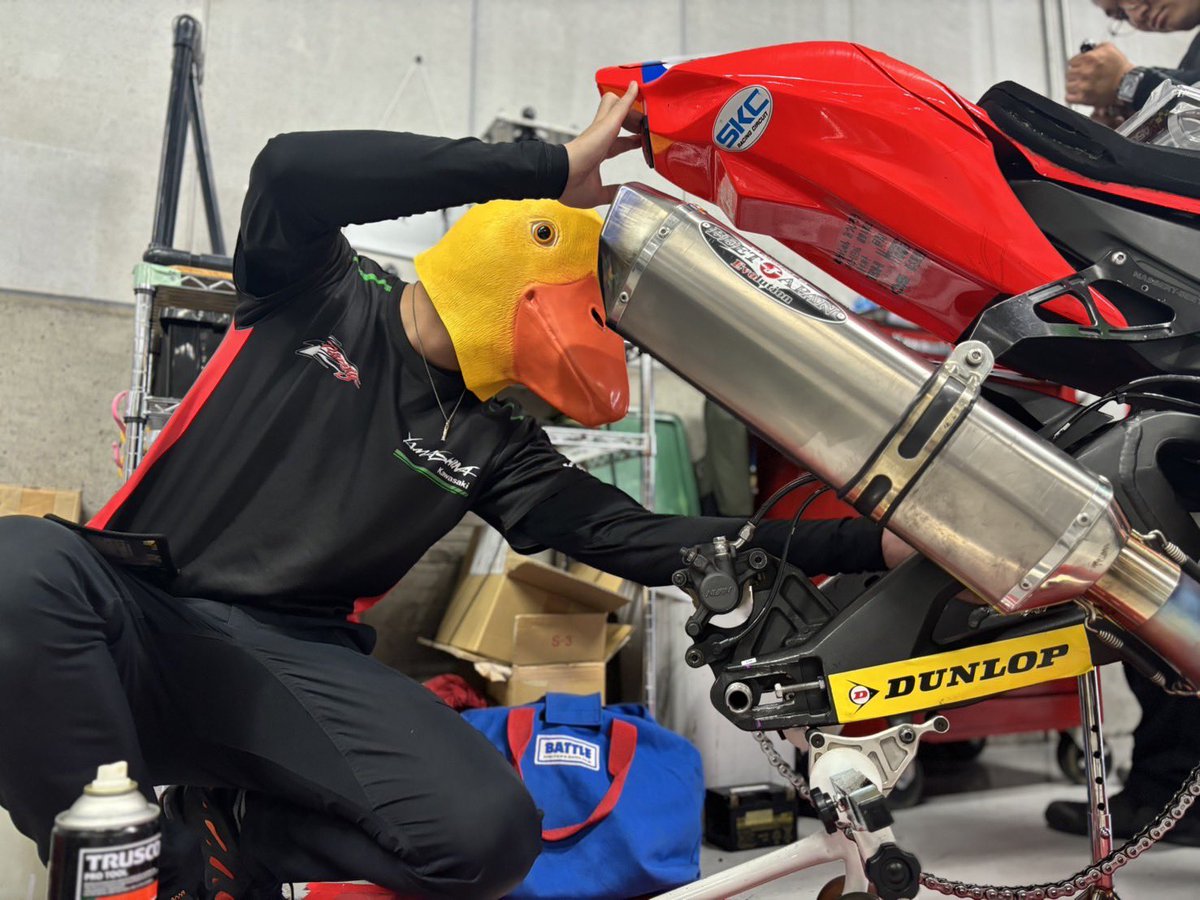 KENRacing69's tweet photo. INT ST1000
予選：5位

金曜日のフリー走行を走ることが出来ず、ぶっつけ本番の予選
ハーフウエットの難しいコンディションでしたが無事に走り切り5番グリッドを獲得

明日の決勝も応援よろしくお願いします！！ https://t.co/kNKuW7eItb
