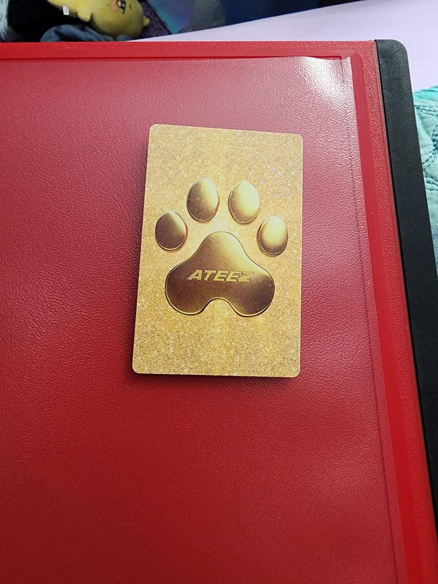 kaitch23's tweet image. Crying, screaming, throwing up y'all I just pull TWO of the golden target cards