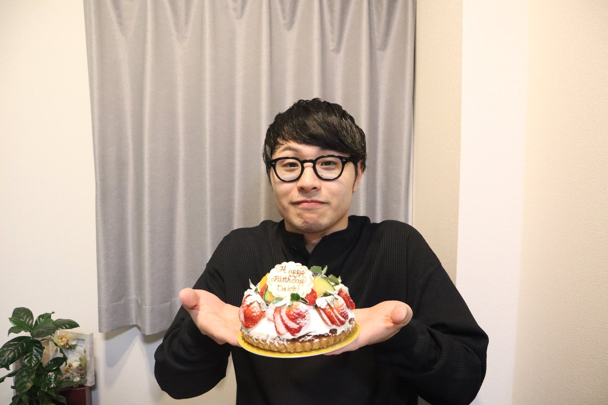 kurapi1116's tweet photo. 28歳🎂

まだまだ人生頑張ろ〜🫨 https://t.co/bODRjVGbgh