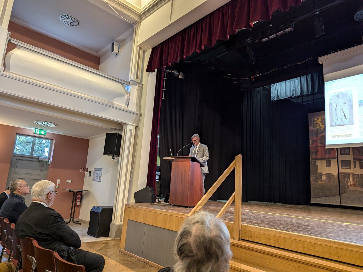 Dr. Franziska Naether moved to LinkedIn tweet media