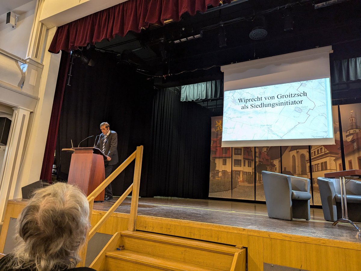 Dr. Franziska Naether moved to LinkedIn tweet media