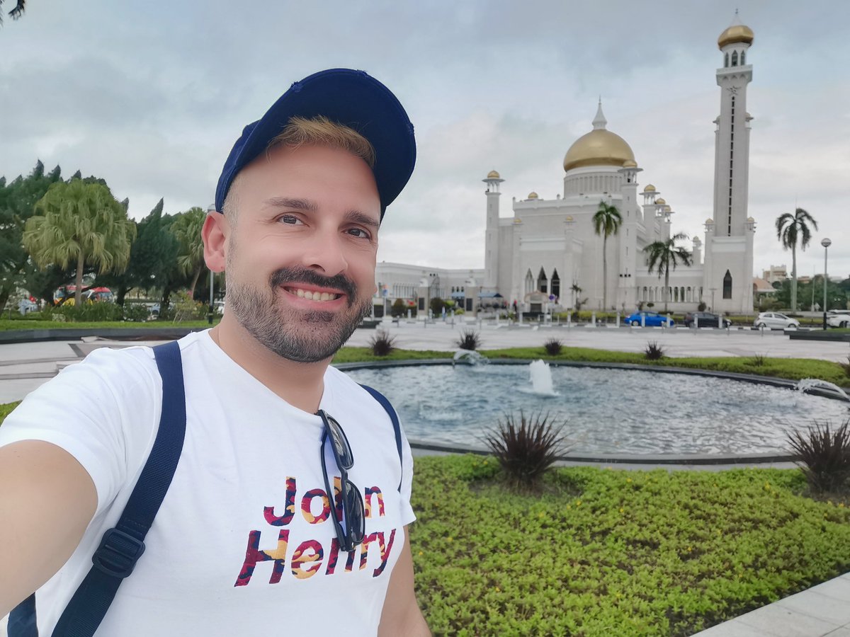flyingmarcopolo's tweet photo. COUNTRY 47: BANDAR SERI BEGAWAN, BRUNEI 🇧🇳

#TRAVELER #TRAVELADDICT #INSTAPASSPORT #INSTATRAVEL

https://t.co/V83TUlCU7z https://t.co/XTaECOXVUj
