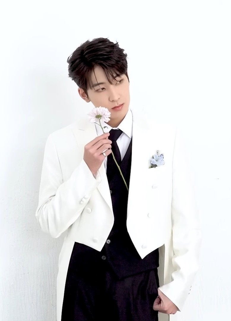 ft_dorangecat's tweet image. Husband and wife? 🤵🏻‍♂️👰🏻‍♀️

#CSD #CARATSELCADAY #WONWOO #원우 #SEVENTEEN