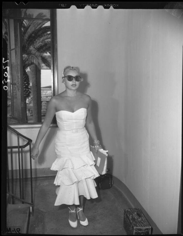 “I thought that love would last forever. But forever is just a weekend—more or less.” 

Happy birthday, tragic noir goddess Barbara Payton …