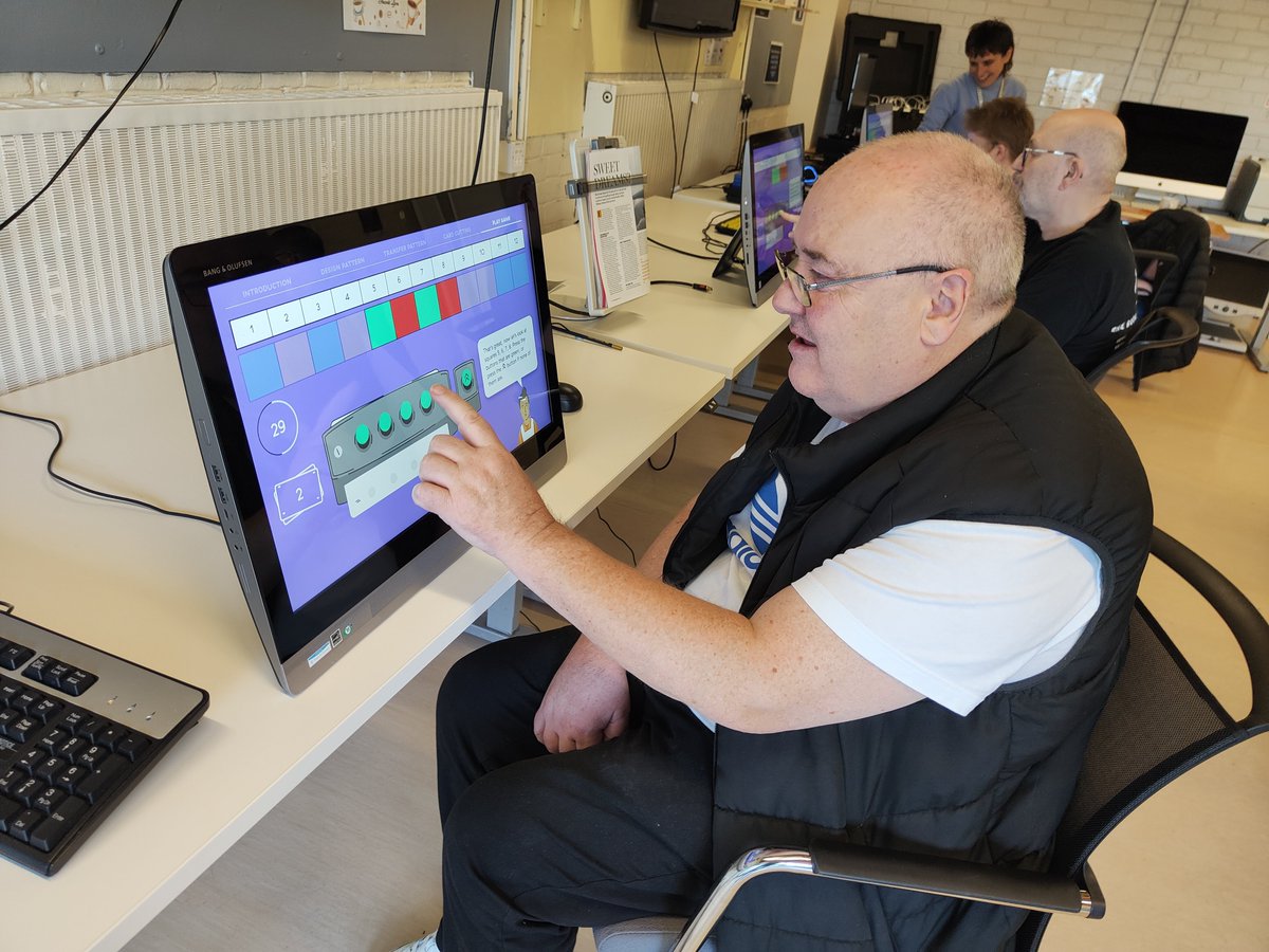 PaisleyMuseum's tweet image. Big thanks to Paisley's Disability Resource Centre -@DRCentrePaisley for helping us with Paisley museum's digital accessibility! Here, the Photography group test weaving games: one on Plain Weaving, another on programming Jacquard Loom cards. #UX #UserTesting @weareoneren