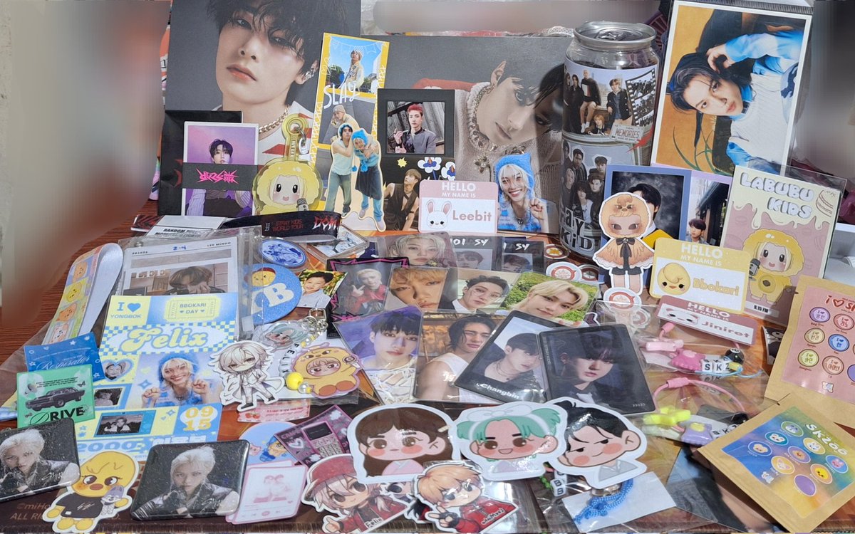 crushesinkorean's tweet photo. When supporting stays got too crazy
👁👄👁

The budols were just too cute 🩵🩵🩵 Thank you for the freebies 🥹See you all next week! 🫶

@allforskzph
#STAYCONSMLM #CountdownToDominate #dominATE_BULACAN https://t.co/S1jkT4a5L6
