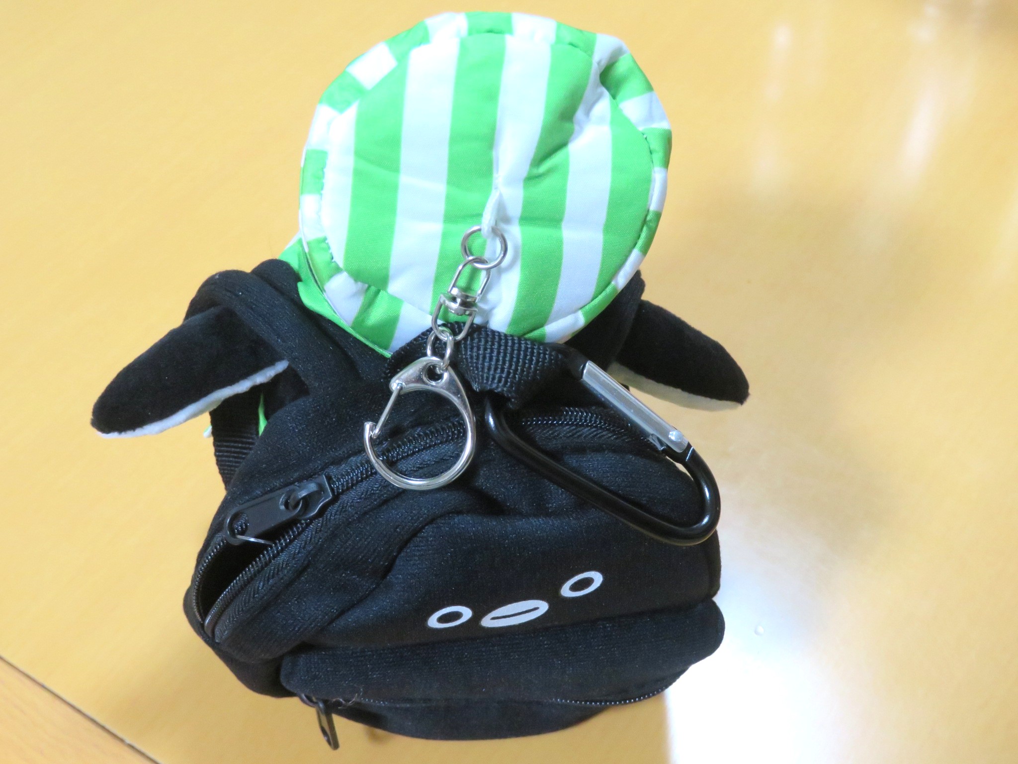 Amazon.co.jp: Suicaのペンギン ミニリュックポーチ おかお