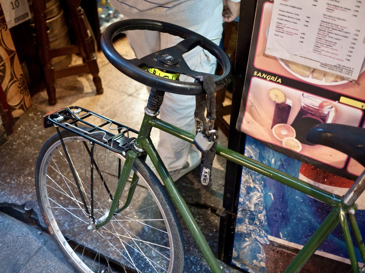 iFixit's tweet image. Bicycles are one of the most commonly repaired items in the world. However, new bicycles are moving in a less repairable direction.

Click the link below to read our full breakdown of bike repairability and how e-bike batteries can be unreliable.
ifix.gd/3YHTt0h
—
#iFixit