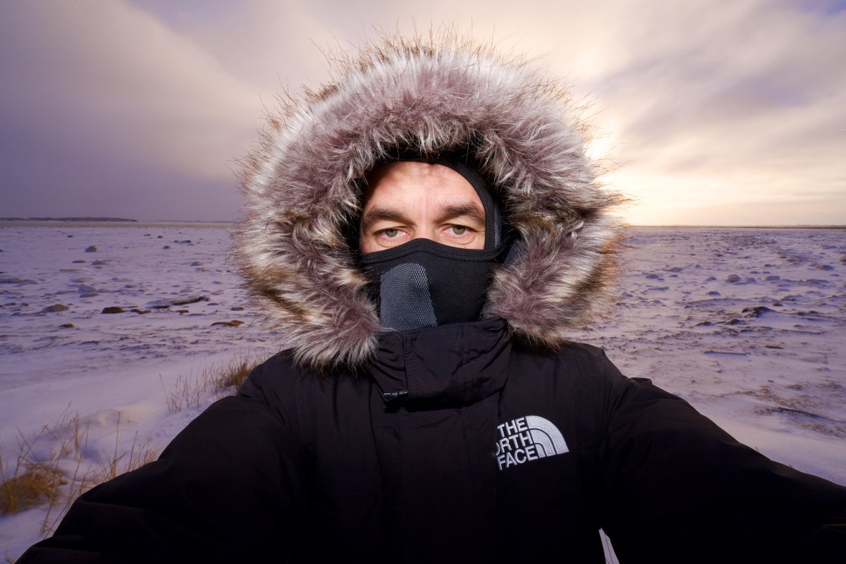 Following the usual selfie routine, here's one taken by the shores of Hudson Bay on a very cold evening.