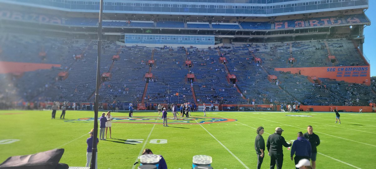 Wolfking/ResistanceOfficer/#MakeSolo2Happen tweet media