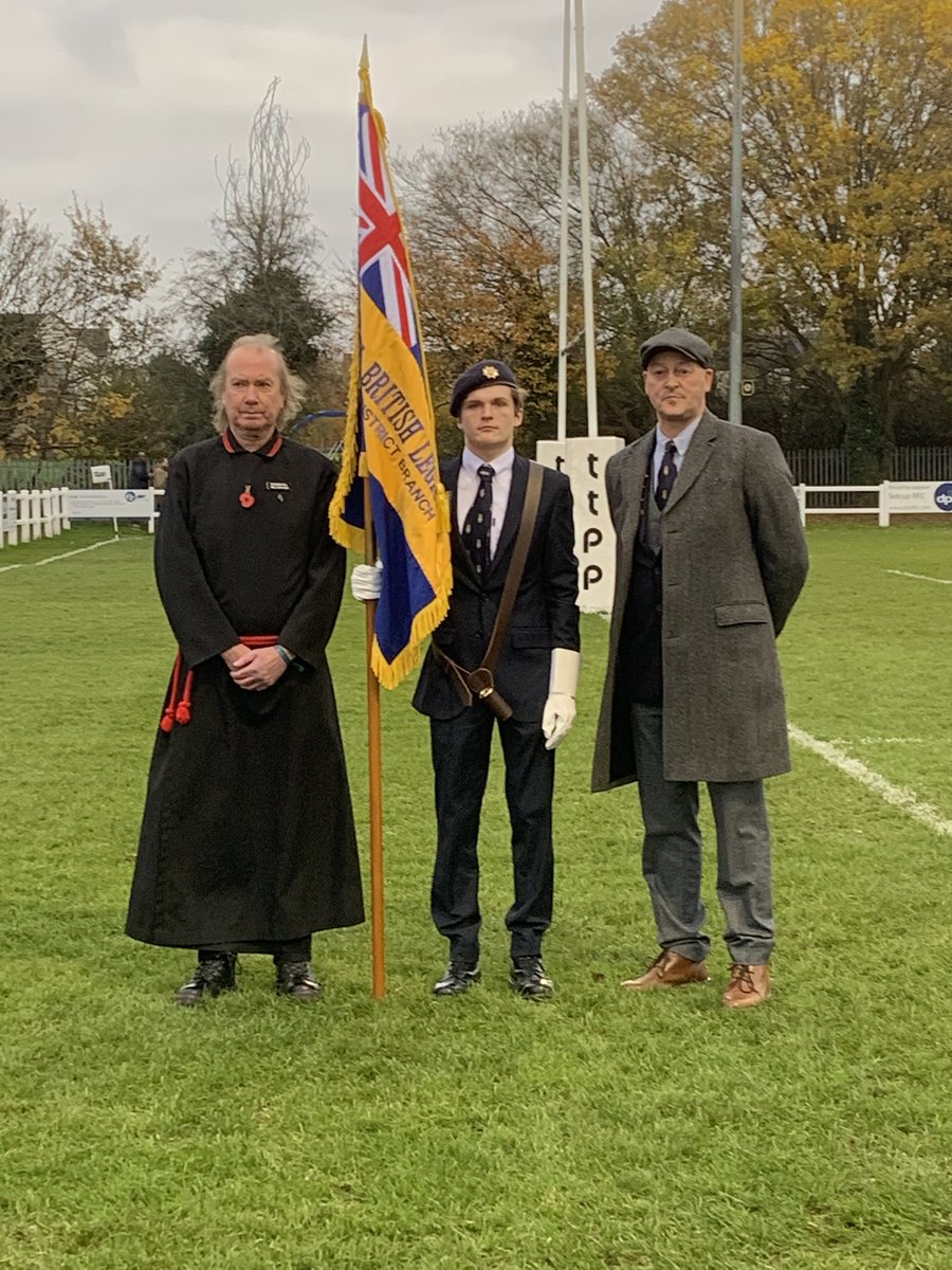 NorthCrayDisRBL's tweet photo. Kindly invited by @sidcup_rfc to lead the teams out today in their home game v @BeckenhamRFC - raising awareness of our #communitywork as @PoppyLegion @NorthCrayDisRBL 
SRFC won, 34-25 @LBofBexley @AllandAboutSidc @SidcupLife #thankyou #Sidcup #rugby #community #RBL #LestWeForget https://t.co/5GAQtR1BtG