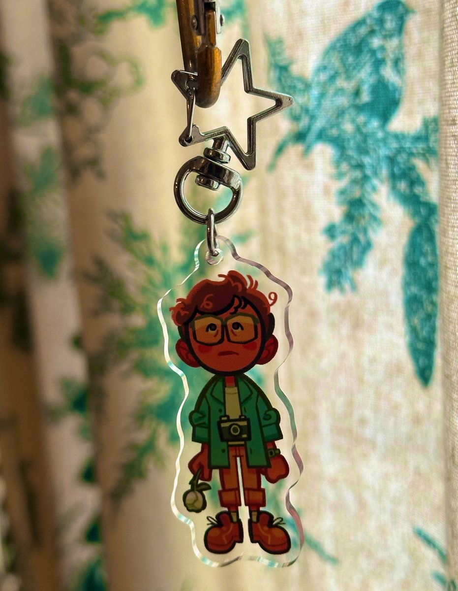 squishsquirmies's tweet photo. :DDDD just got my gorjus agnes keychain and stickers from @slicklike007 !!!!!!!!!! pls go support their art <333 https://t.co/UMm8N82Sii