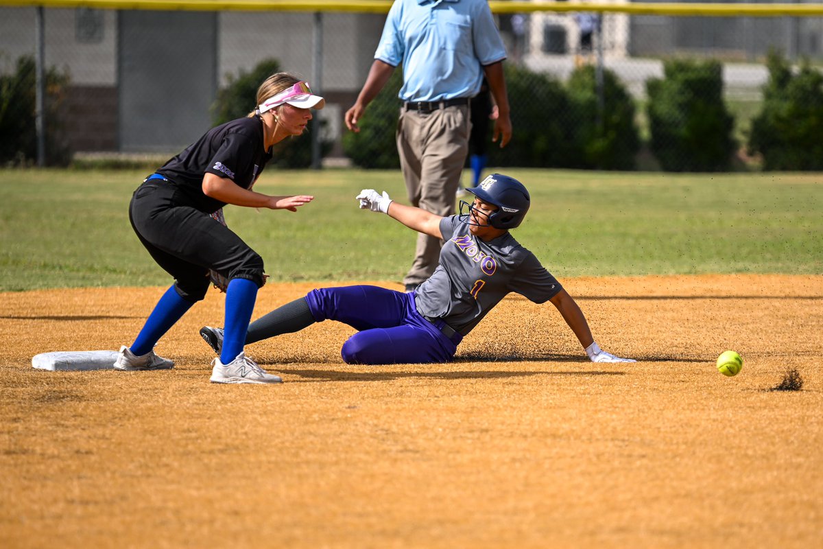 MojoMid18U's tweet photo. Mojo takes first game today! #LetsGoMojo https://t.co/YGYgXJkCmy