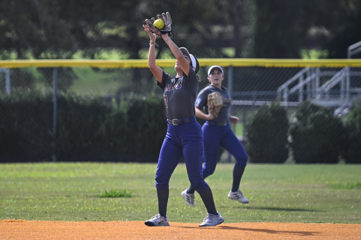 MojoMid18U's tweet photo. Mojo takes first game today! #LetsGoMojo https://t.co/YGYgXJkCmy