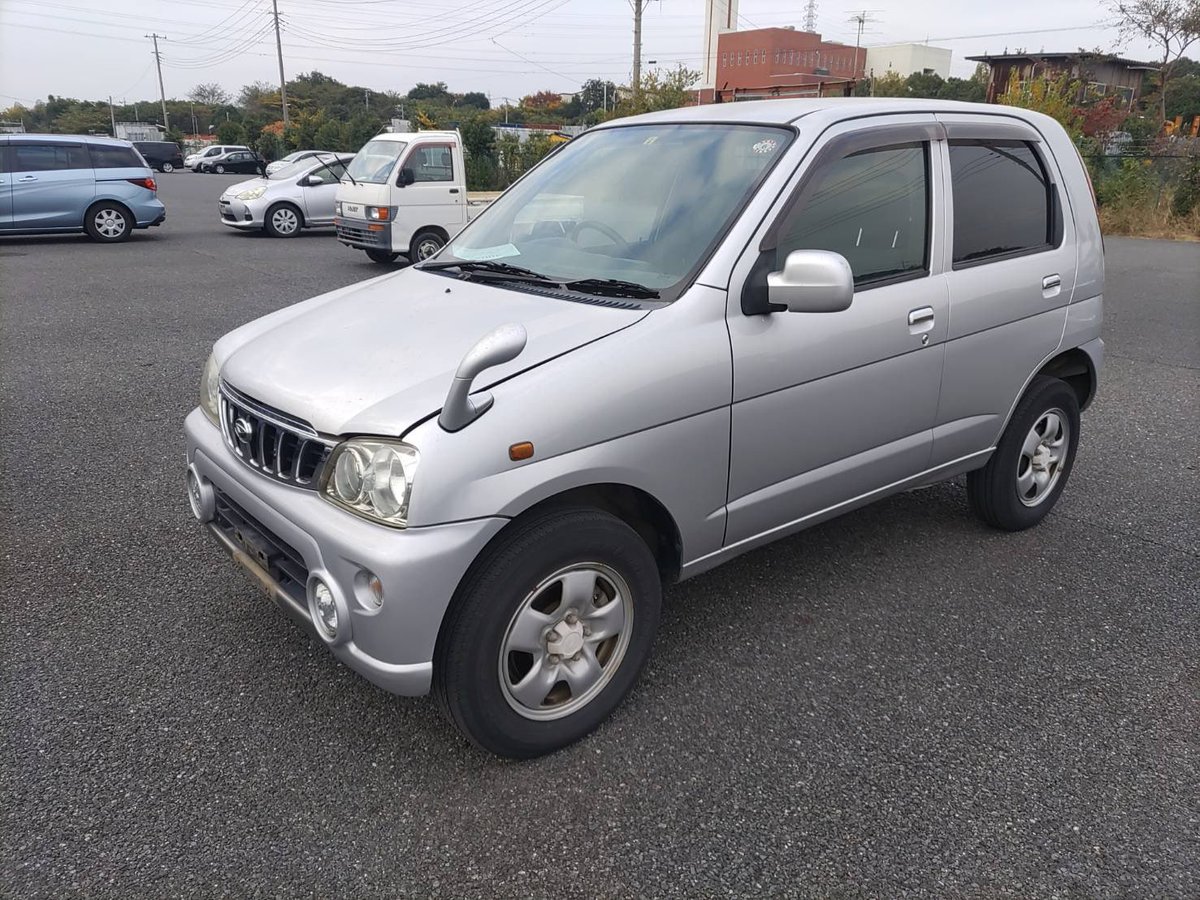 x_QV_x's tweet photo. テリオスキッド購入しました💪
フルノーマルMT車、走行5万キロに整備記録全てディーラー車と前オーナーさんの愛を感じる1台です。
近々オルペン出来たらなぁと画策してます😆 https://t.co/ylSJtvg93K