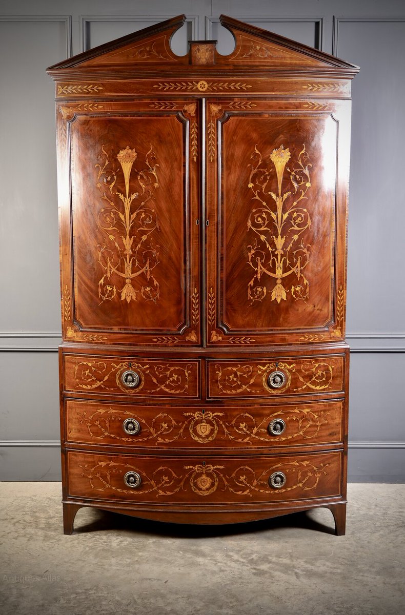 antiques_atlas's tweet photo. Superb bow front shape and smothered in decorative marquetry inlaid florals.
For Sale from LT Antiques on Antiques Atlas. https://t.co/dYL9j1GE98
#antiquelinenpress #regencylinenpress #regencyfurniture #regencyperiod #fineantiquefurniture @ltantiques https://t.co/83XMU5bXeb
