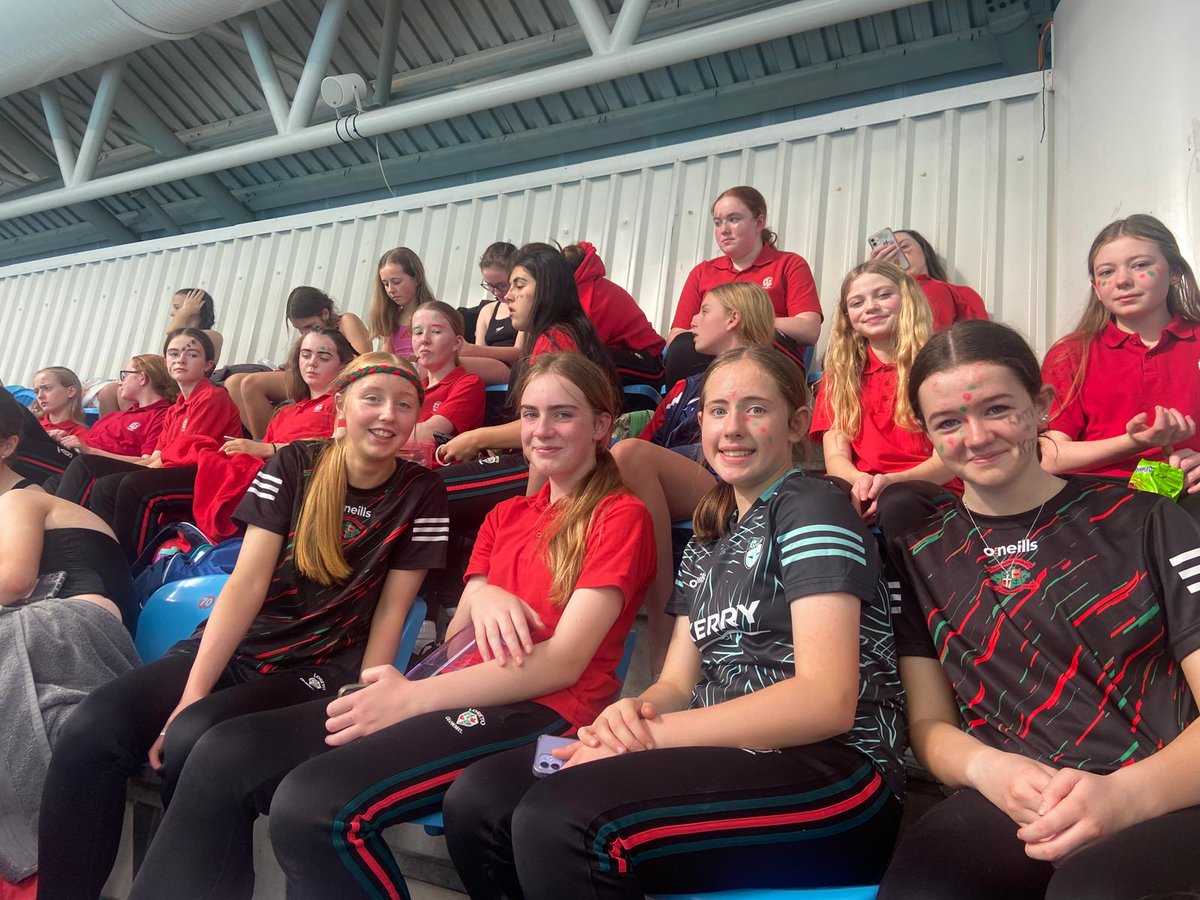 Well done to our amazing swim team who traveled to Dublin for the Loreto Inter-Schools Swimming Gala! A huge congratulations to Victoria on winning gold in the 50m Breaststroke final Shout out to our fantastic supporters who made the trip to cheer on the girls. #LoretoPride