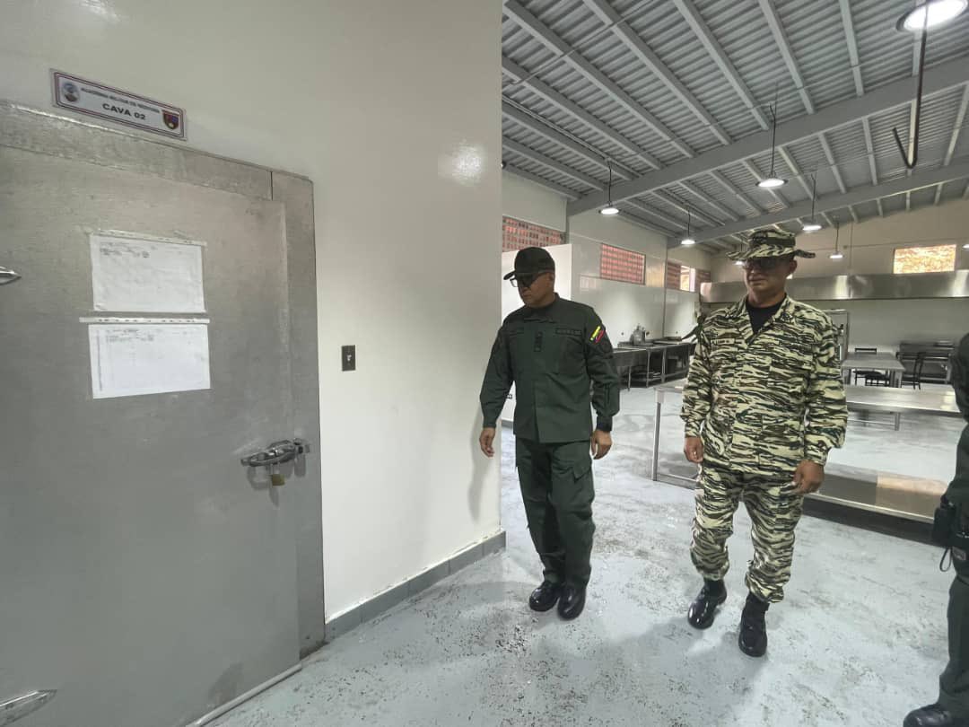 Academia Militar Medicina tweet media