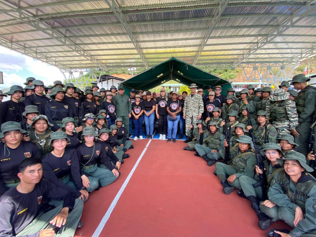 Academia Militar Medicina tweet media