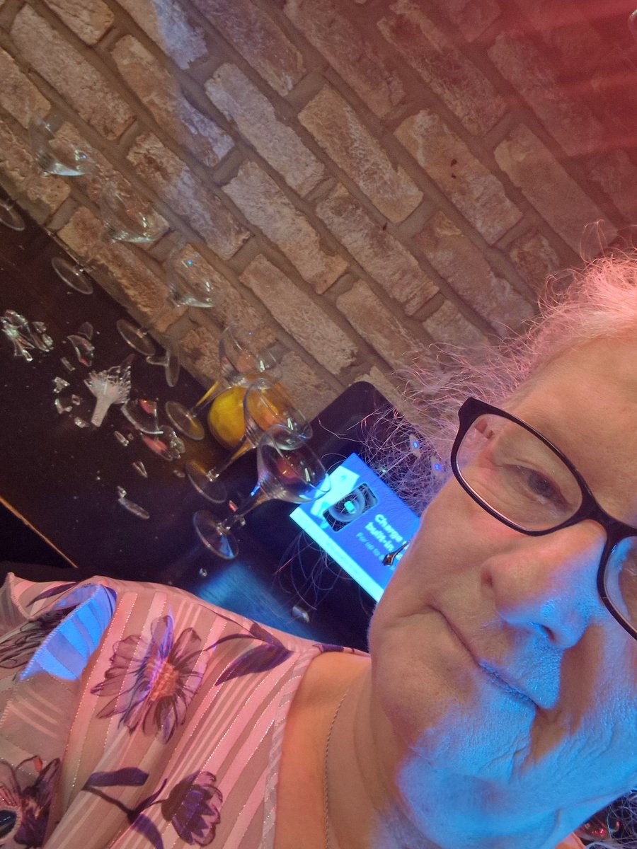 Helen Williams tweet media