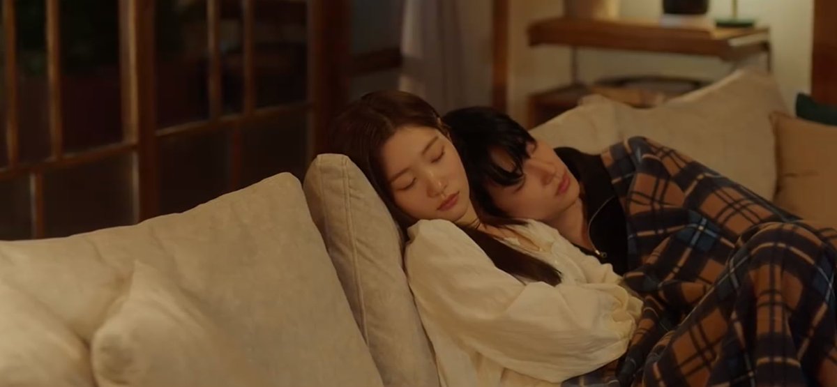 ebrguneri's tweet photo. 4 bölüm kaldı diye üzülüyorummm🥺 #FamilyByChoice https://t.co/OeKzl9Y11A