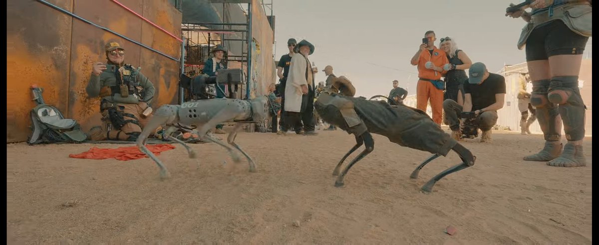 DyLhun's tweet image. Who wants to go to the kurowear #cyberpunk 5 day edm fest and larp!?!? I can't believe I never found this before. The alcohol is free/byob and communal. #Neotropolis looks incredible! It's on private land in California!