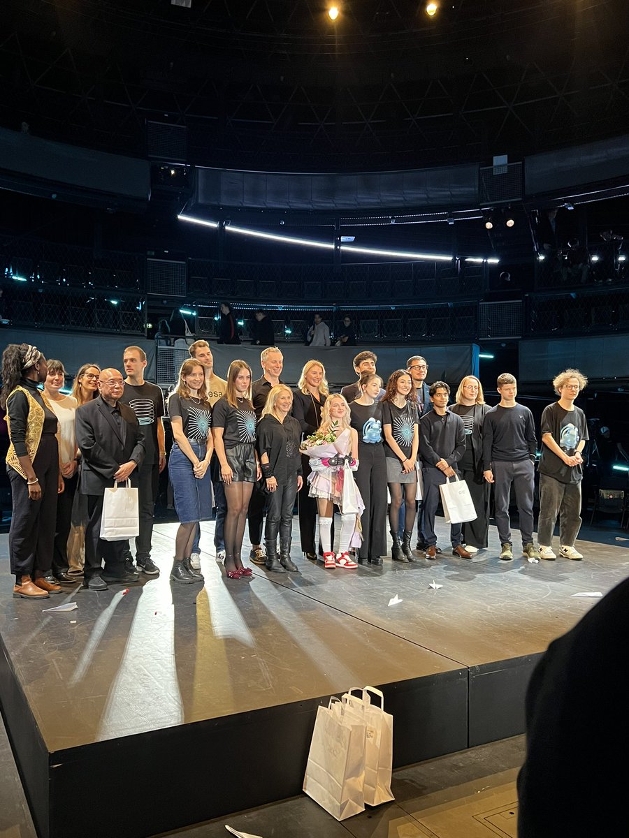 Future Port tweet media