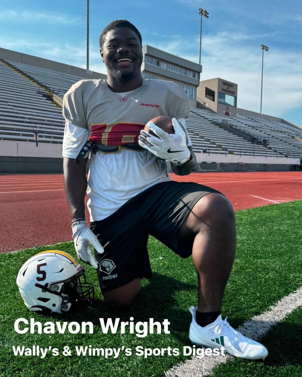 Story developing: Charleston junior RB Chavon Wright has just scored his 37th rushing TD on the season, tying the NCAA Division II single-season rushing TD record set by Xavier Omon of NW Missouri St. in 2007.
37 TDs is also the FBS rushing TD record set by Barry Sanders at Okla.