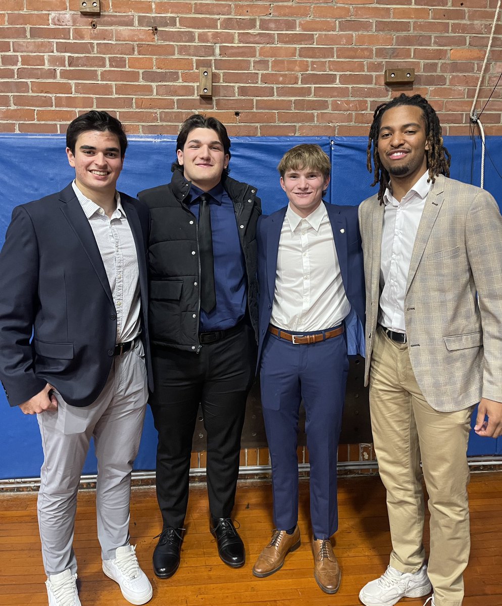 Avi Redman (@avredman25) on Twitter photo Honored to be voted captain of the Milton Academy football team for the 2025 season! Looking forward to getting back to it with the boys! <a href="/mcneill_q/">Qur’an McNeill c/o 2026 3🌟 QB</a> <a href="/Kash13Kelly/">Kash Kelly ✝︎</a> <a href="/JesseG_73/">Jesse Giddings 26’ OL✞</a> <a href="/ScottyPrince10/">Scott Prince</a> <a href="/MA_Fball/">Milton Academy Football</a> <a href="/JonasLGray/">Jonas Gray</a> Honored to be voted captain of the Milton Academy football team for the 2025 season! Looking forward to getting back to it with the boys! <a href="/mcneill_q/">Qur’an McNeill c/o 2026 3🌟 QB</a> <a href="/Kash13Kelly/">Kash Kelly ✝︎</a> <a href="/JesseG_73/">Jesse Giddings 26’ OL✞</a> <a href="/ScottyPrince10/">Scott Prince</a> <a href="/MA_Fball/">Milton Academy Football</a> <a href="/JonasLGray/">Jonas Gray</a>