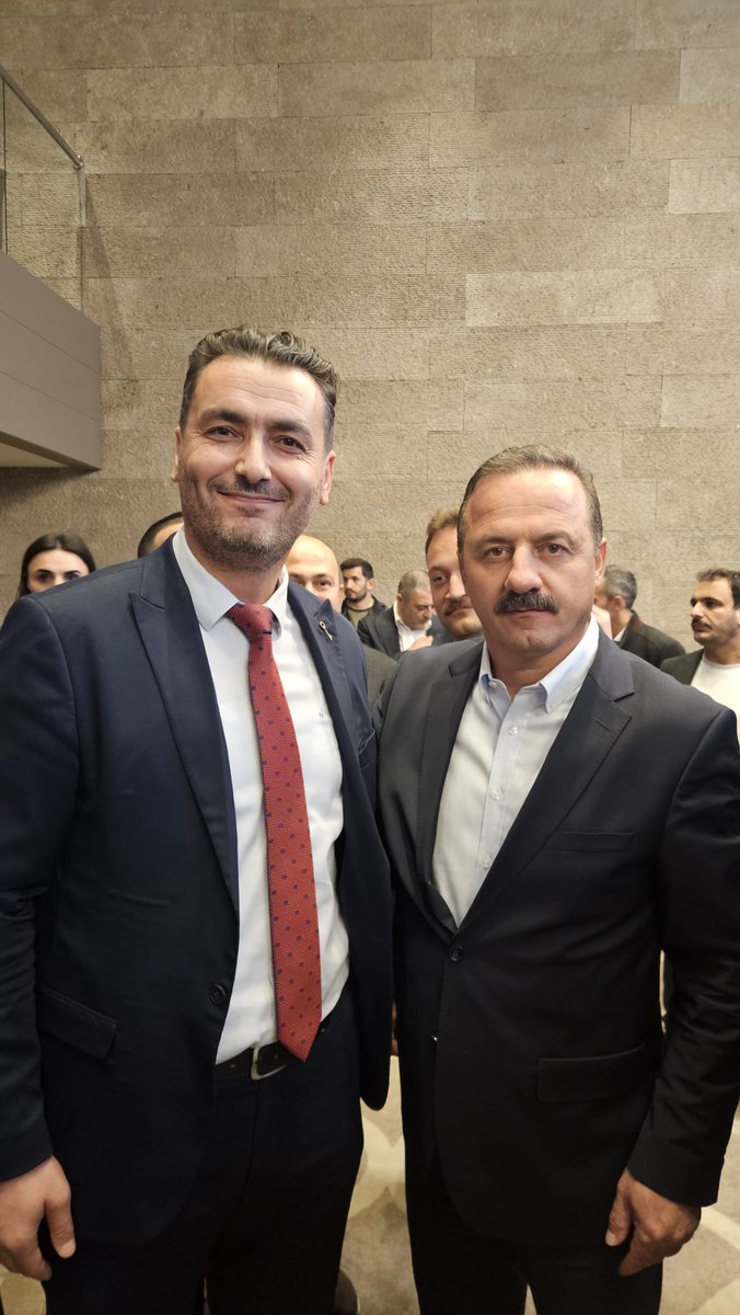 A Parti Genel Başkanı Sn. Yavuz AĞIRALİOĞLU 'nu Bursa'da ağırladık. Kıymetli hemşerimize millete hizmet yolunda başarılar diliyorum.
#Bursa