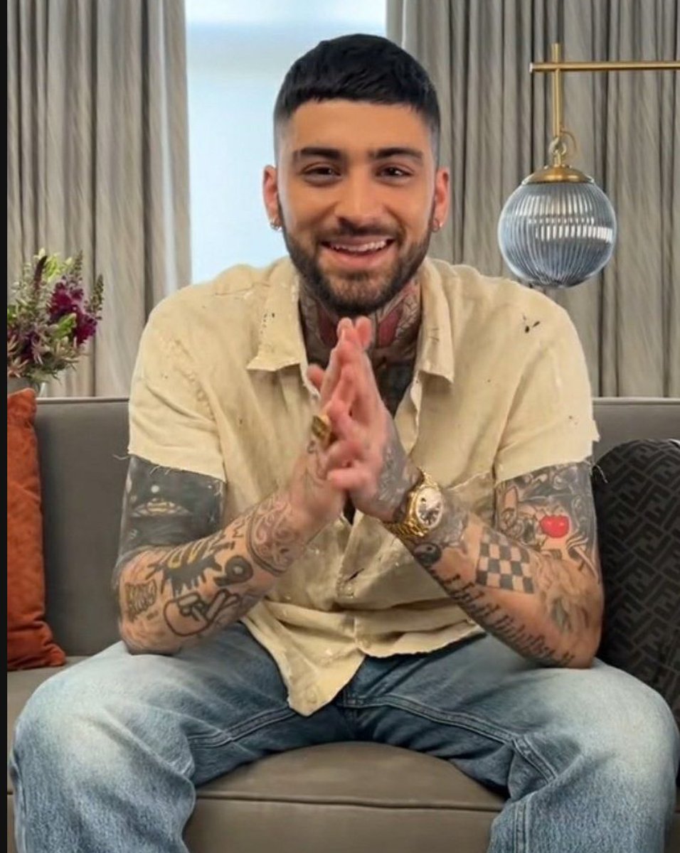 CoffeeQueen369's tweet photo. #WeLoveYouZayn
#RespectZayn https://t.co/uldUX87Irj