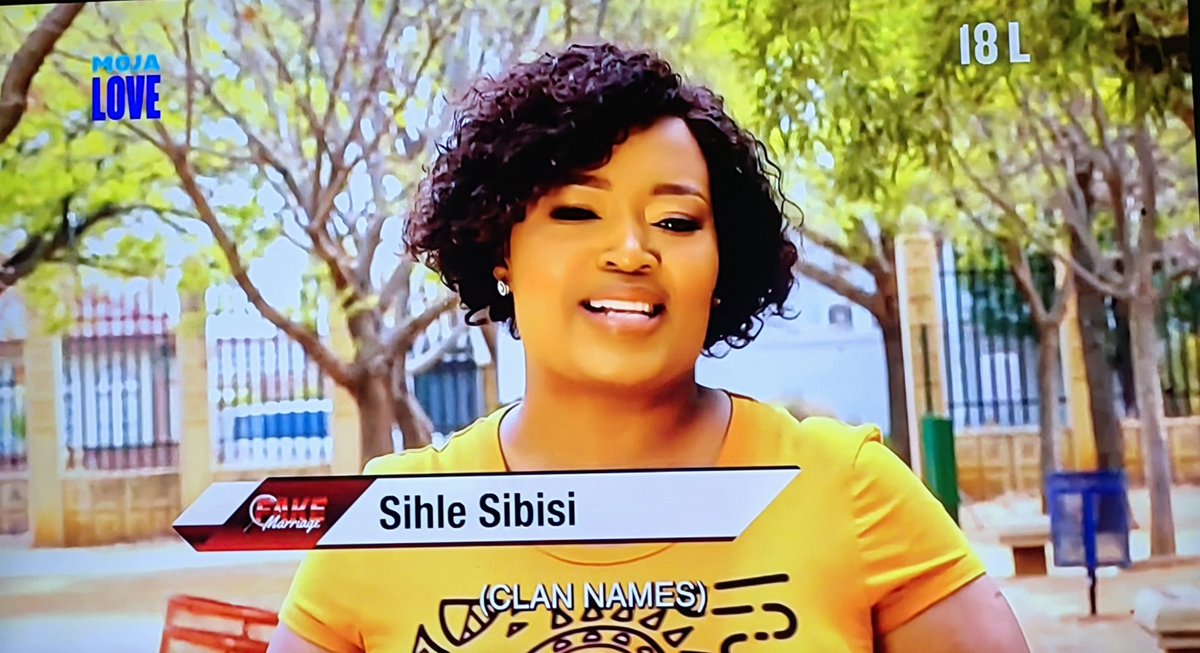 RamaboluNeo's tweet photo. Sihle Sibisi this time had no facts. she failed and this time it wasn't fake marriage. Mpho and Egyptian guy fell in love, stayed together, started a business, had a child and agreed to marry each other. Tonight's episode was not fake marriage.
#FakeMarriages https://t.co/yowyJ7Ut7e