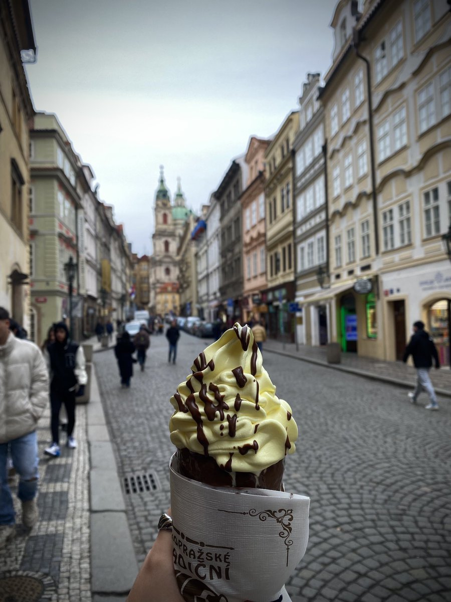 incimyl's tweet photo. Prague📍 https://t.co/xi5cCpv0gu
