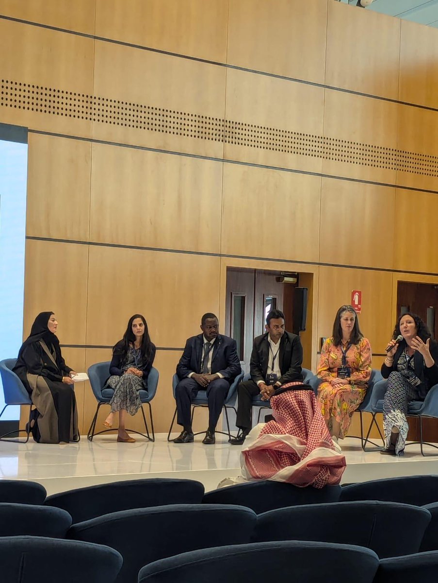 CodinaCharlotte's tweet photo. Great session on vision impairment and preventing blindness today #SS02024. Coming home with lots to think about and feel hope stirring for change. Thanks to all my colleagues here for the brilliant work you are doing. @g_arblaster @sheforthoptics @saudioptometry https://t.co/xAe3NSj9EV