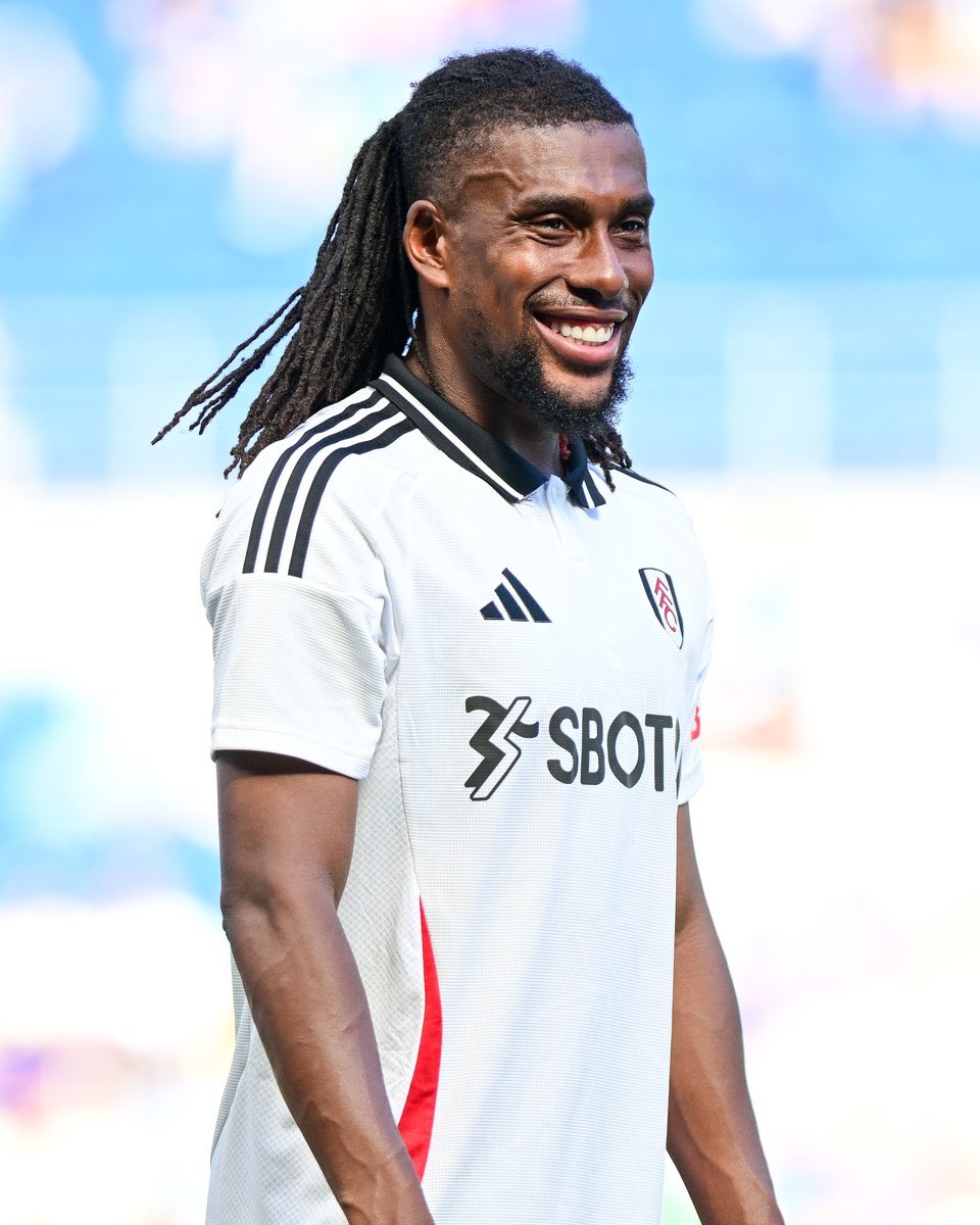 Balanced_View_'s tweet image. 7- Fulham - Alex Iwobi

Right now I would say Iwobi over ESR / Robinson. Flexibility to play out wide offering legs, as a 10 or deeper in game, he’s taken his game to a new level driving the #FFC team on this season. Decision making has improved a lot over the past year.⚪️⚫️