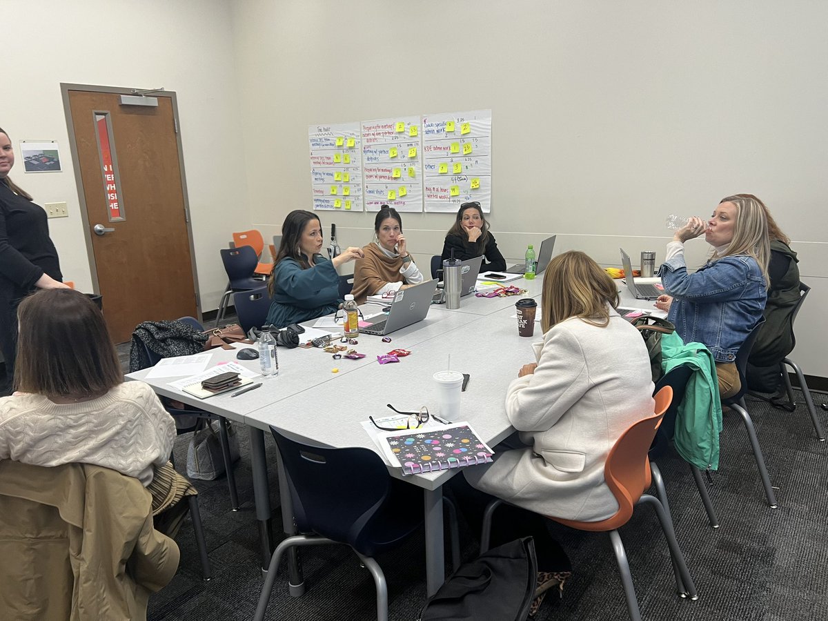 JCPS welcomed the Division of Early Literacy with open arms and allowed us to learn and calibrate as a team while observing their HQIR implementation. It always makes for a great day when we get to be around happy and engaged students. #kyreadstosucceed