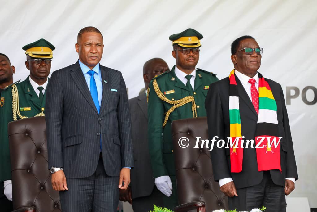 cesarchiyaya's tweet photo. 🚨 A CIMEIRA DA SADC FRACASSOU

Infelizmente, a cimeira da SADC, que foi convocada com caráter de urgência para tratar da FRAUDE ELEITORAL em Moçambique, fracassou.  

Tirando o recém-eleito presidente do Botswana, que realizou a sua primeira viagem num voo presidencial e como presidente, nenhum outro chefe de Estado da região se faz presente.  

O Presidente João Lourenço, de Angola, Filipe Nyusi, de Moçambique, Cyril Ramaphosa, da África do Sul, ou o Sr. Hakainde Hichilema, da Zâmbia, por exemplo, decidiram não viajar e enviaram apenas os seus representantes.  

Um sinal claro de que as coisas na SADC não estão bem. Ou seja, a cimeira fracassou.  

Este fracasso pode ser interpretado de várias formas:  
1. A SADC não tem compromisso com a democracia nem com os direitos humanos.  
2. Confirma os rumores de bastidores de que o atual presidente da SADC é supostamente ilegítimo, ou seja, ninguém o leva a sério.  
3. A SADC não é uma organização séria, pois não tem uma visão clara de sociedade enquanto organização.  
4. A SADC não é capaz de encontrar uma solução para a região, mesmo que seja algo simples.  

Independentemente da leitura que se faça, o certo é que a SADC tem-se revelado um órgão retrógrado, ditatorial e completamente inútil.  

—-
“E até lá, estou-me nas tintas”.